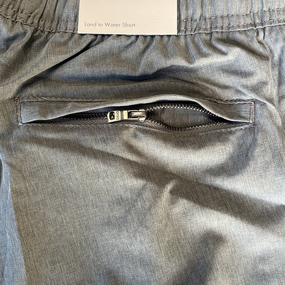 Onia Land to Water Stretch Chambray Swim Shorts Size M NWT - Picture 9 of 9
